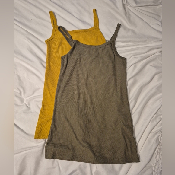 Set Of 6 Sm No Boundaries Women's Camisoles in Yellow, White, Red, Brown, Green - Picture 2 of 4